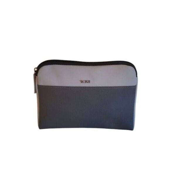 NWOT TUMI Travel Toiletry Cosmetic Bag - Picture 2 of 4